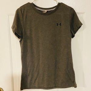 Women’s UnderArmour gray workout tee